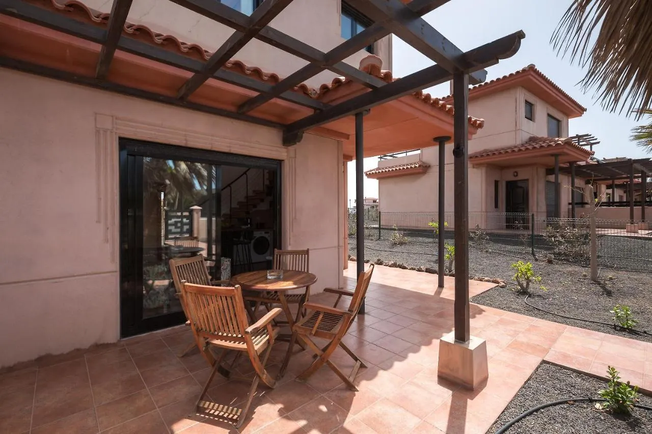 Home2Book Casa Tara Kutir La Oliva Nyaraló